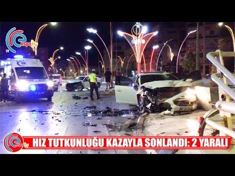 Atatürk Bulvarında 3 Araç Kaza Yaptı: 2 Yaralı