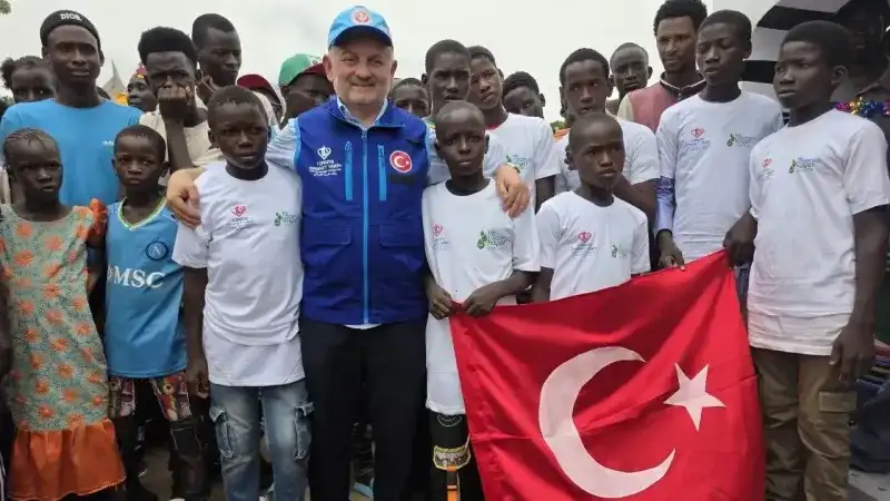 Gambiya Cumhurbaşkanı, Müftü Işıldar ve Heyetini Ağırladı