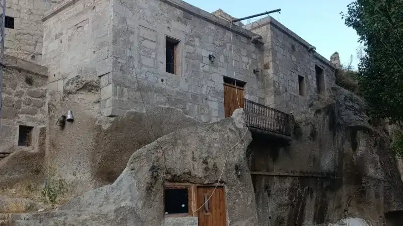 Tarihte tanıklık eden Belisırma taş evleri, doğal film platosu
