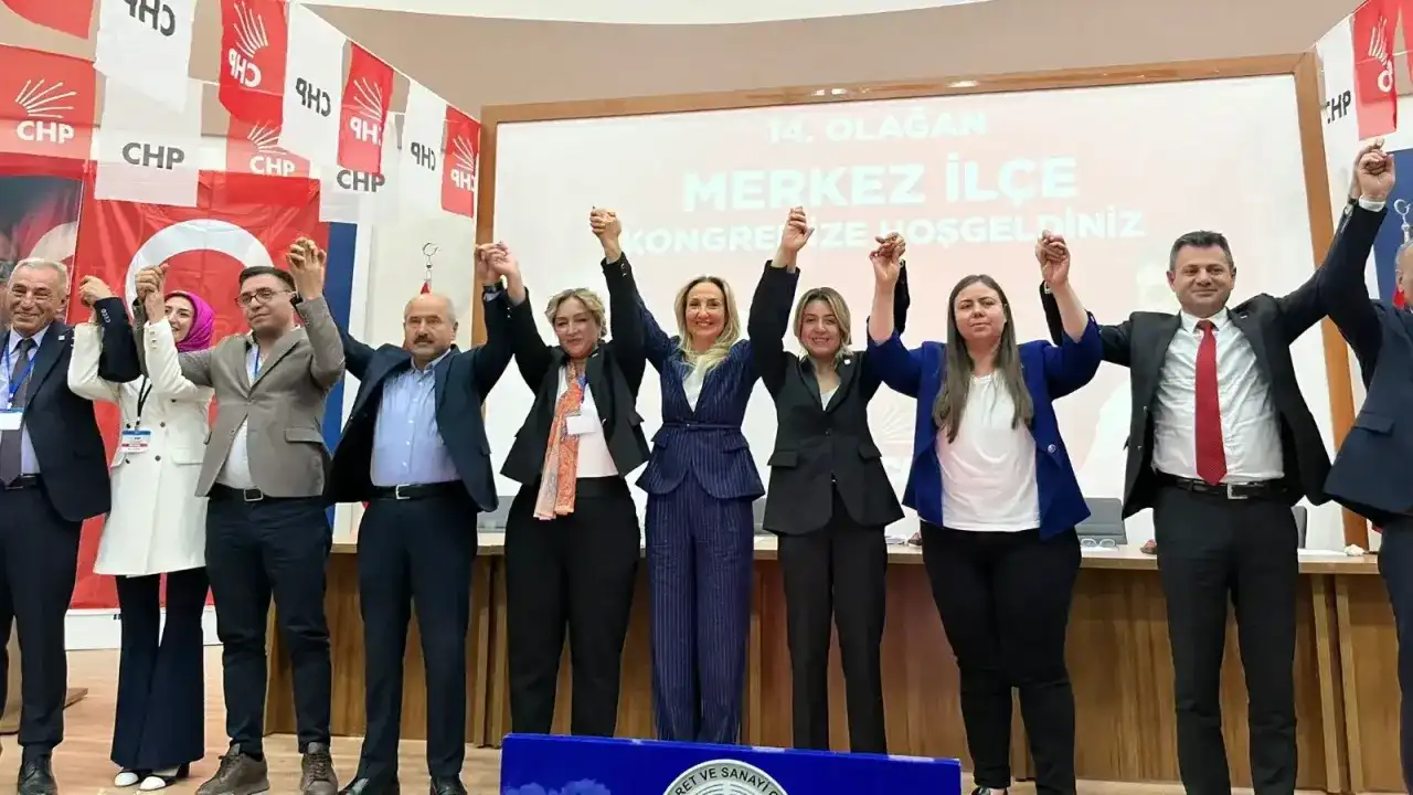 CHP’nin yeni Merkez İlçe Başkanı Yasemin Turan Özdemir oldu