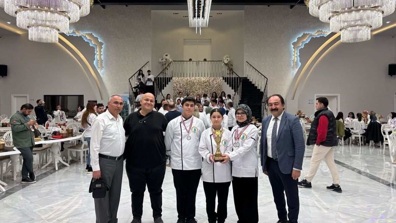 Aksaray’ın o lisesinden, lezzet yarışında çifte birincilik