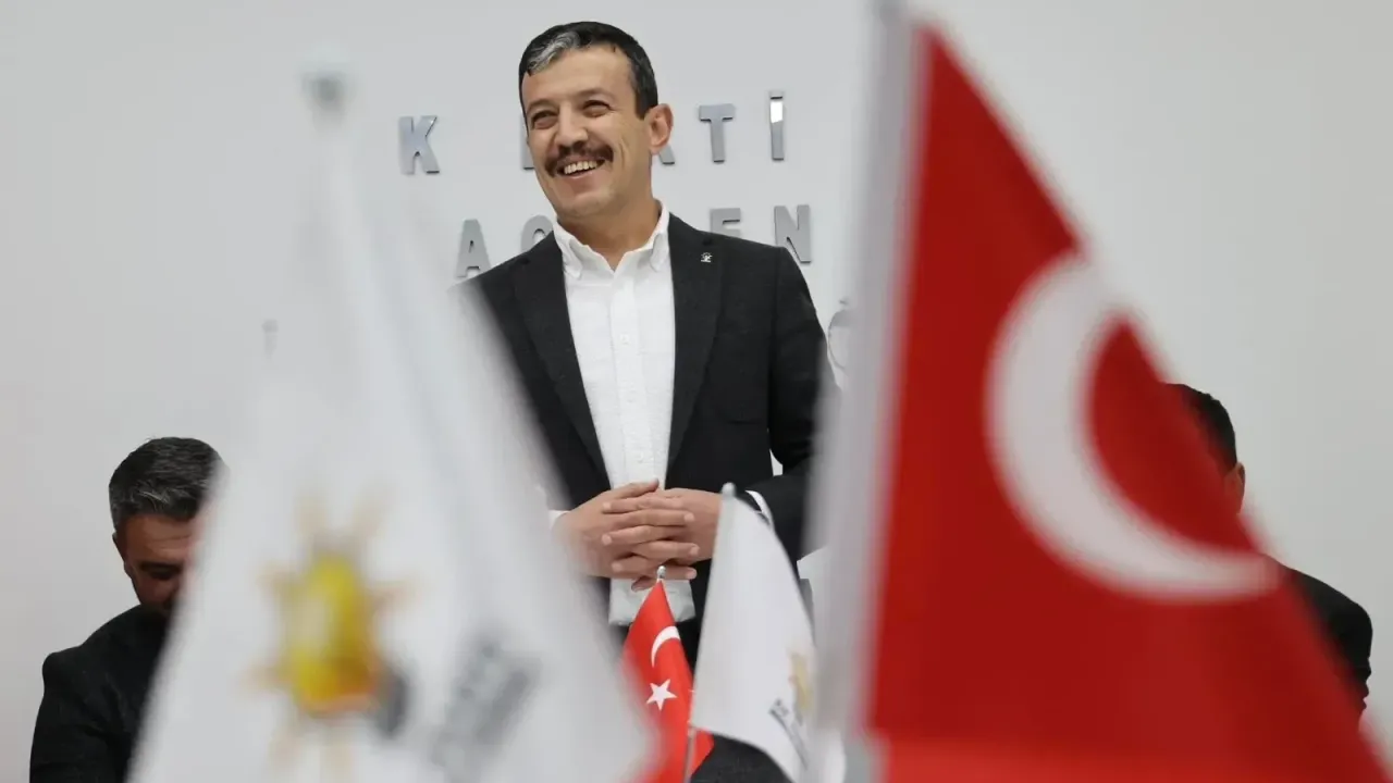 Başkan Aktürk: “Siz gidin ‘Temel Atmama’ törenlerinde boy gösterin”
