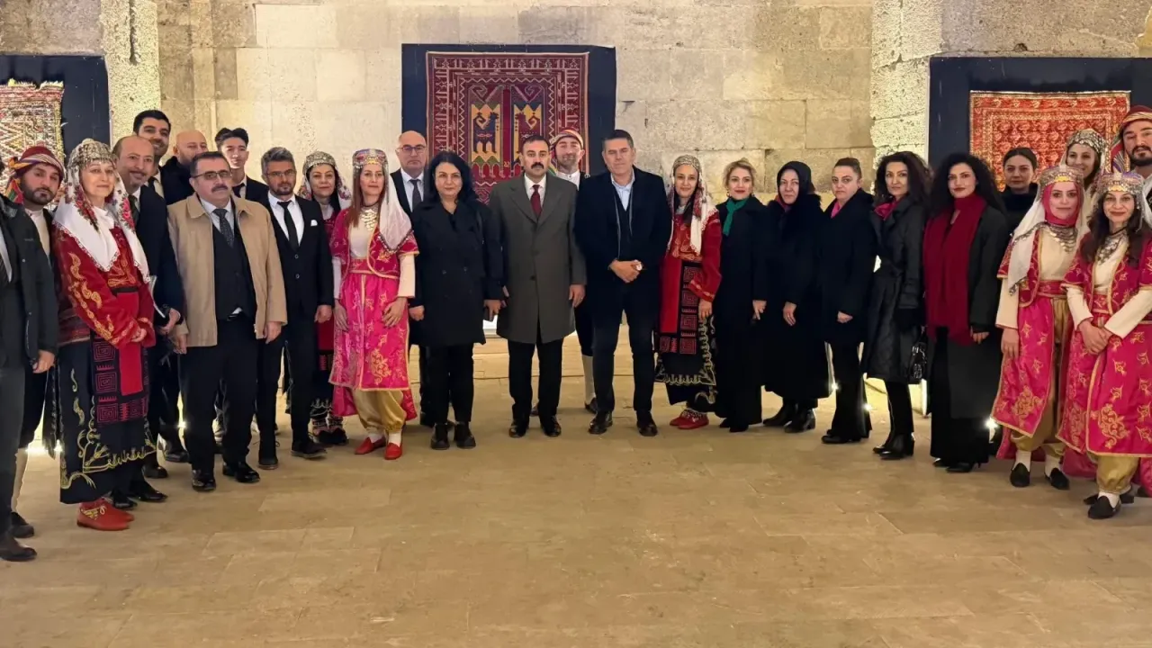 Sultanhanı’nda tarihi mekânda kültür şöleni