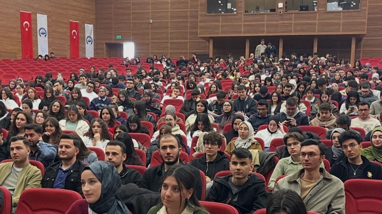 AFAD'dan tıp öğrencilerine afet eğitimi