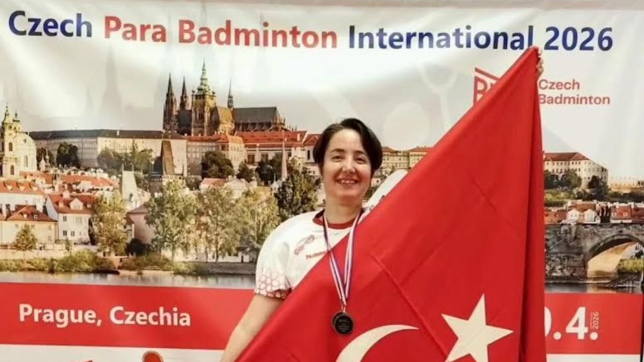 Aksaraylı milli sporcudan Prag’da çifte madalya!