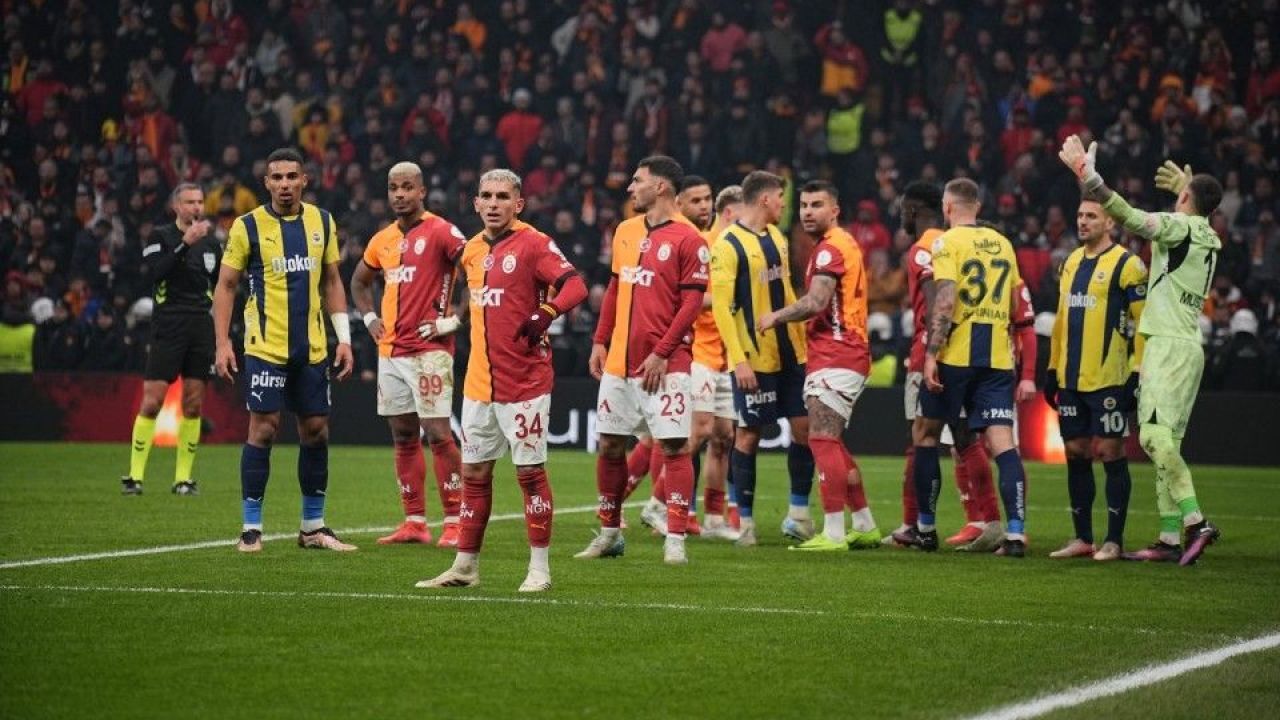 Galatasaray ile Fenerbahçe 17. kez karşı karşıya!
