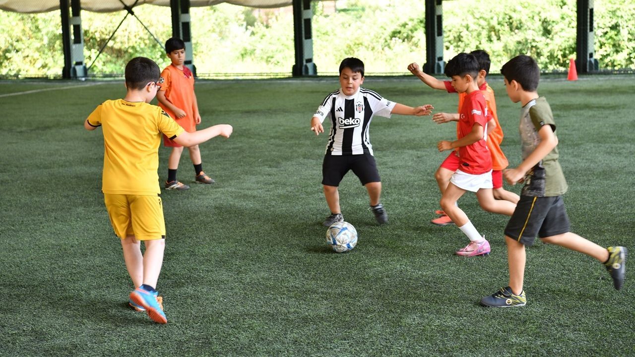 Ağaçören'de bu kursta geleceğin futbolcuları yetişiyor