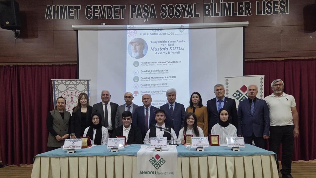 Genç panelistler Mustafa Kutlu'yu anlattı