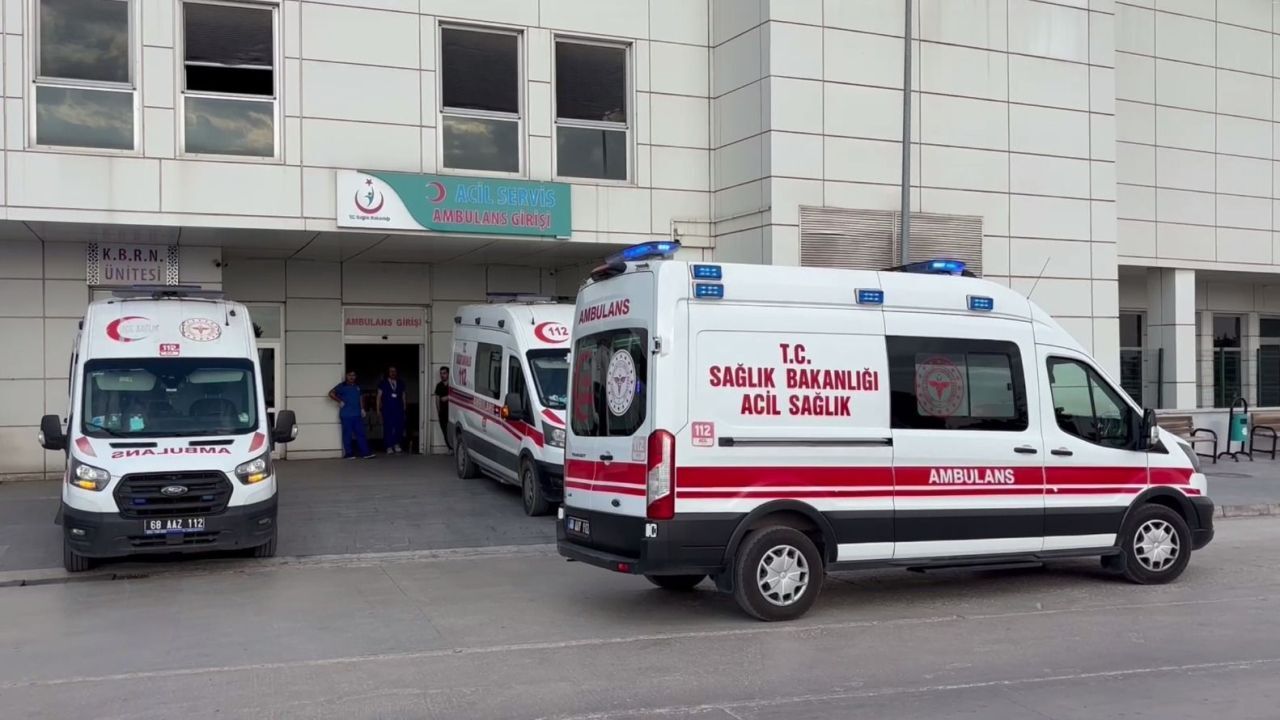 Pencere kenarında otururken tüfekle vuruldu!