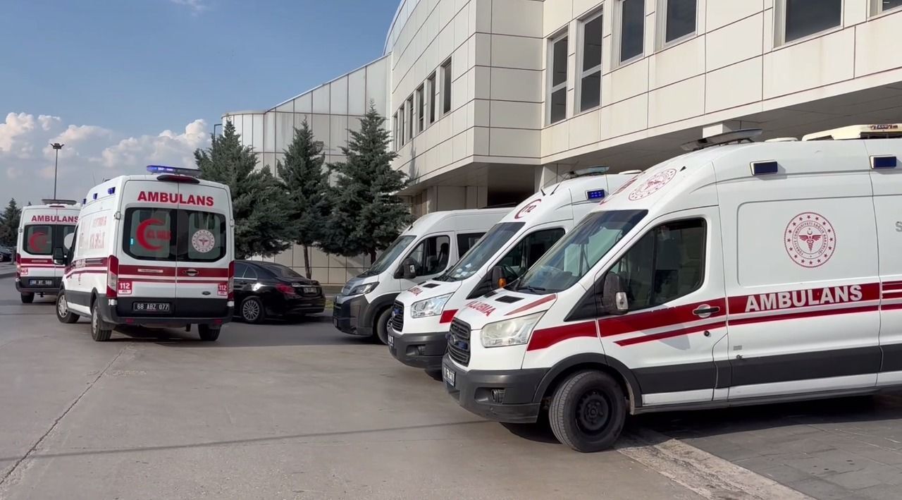 Seyir halindeyken lastiği patlayınca dehşeti yaşadı