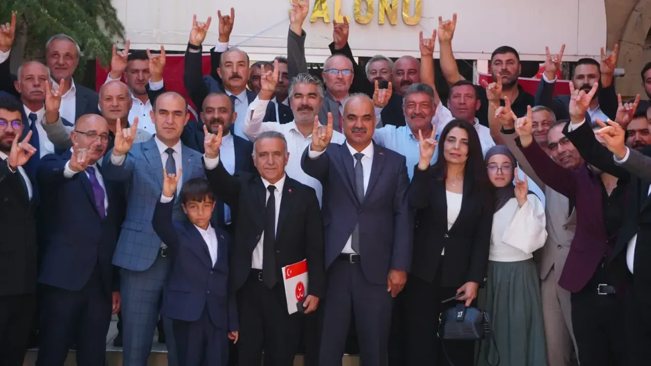 MHP'de Kongre Mesaisi: Ağaçören ve Sarıyahşi kongreleri tamamlandı