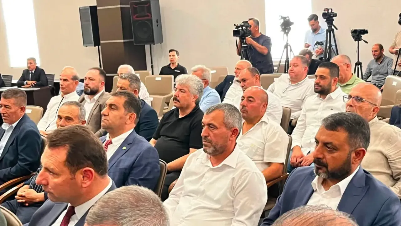 Eskil’de ATB’ye tepki: “Ne sudan ne etten ne sütten haberleri var!” 