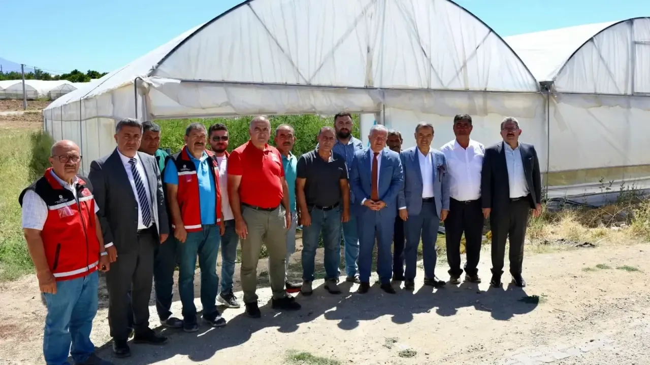 Devlet destekli seralarda üretim incelendi