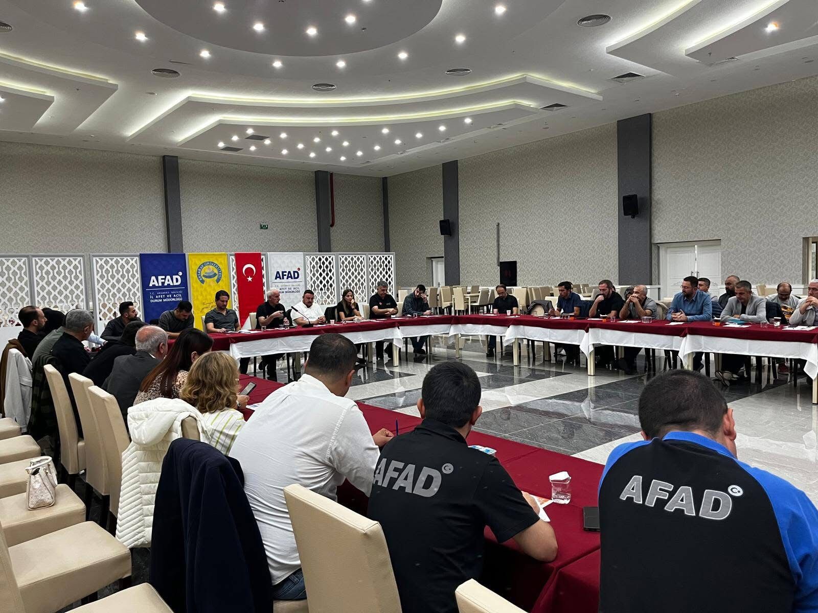 Aksaray olası afetleri bu çalıştayda konuştu