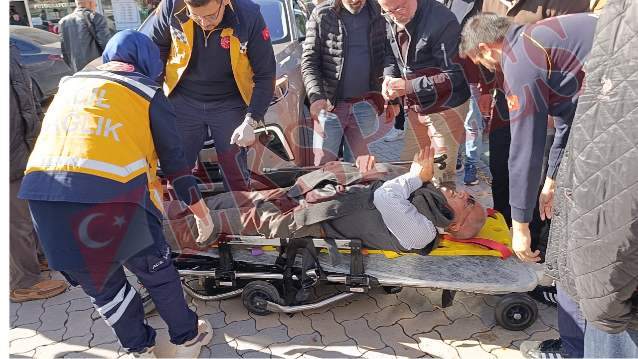 Tansiyonu düşen yaşlı adam yolda yığıldı