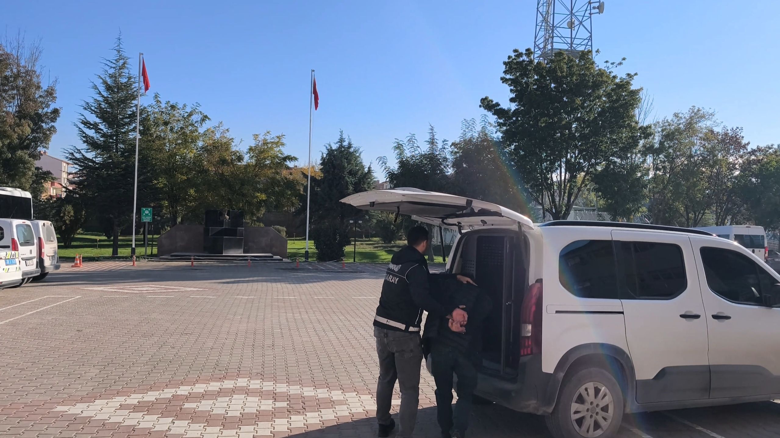 Aksaray’da Narkotik Operasyonu 3 Tutukl Edit 216460917781279