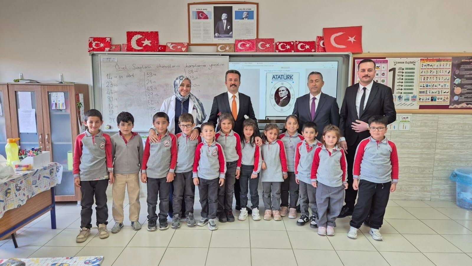 Kaymakam Köy Köy Dolaşıyorr