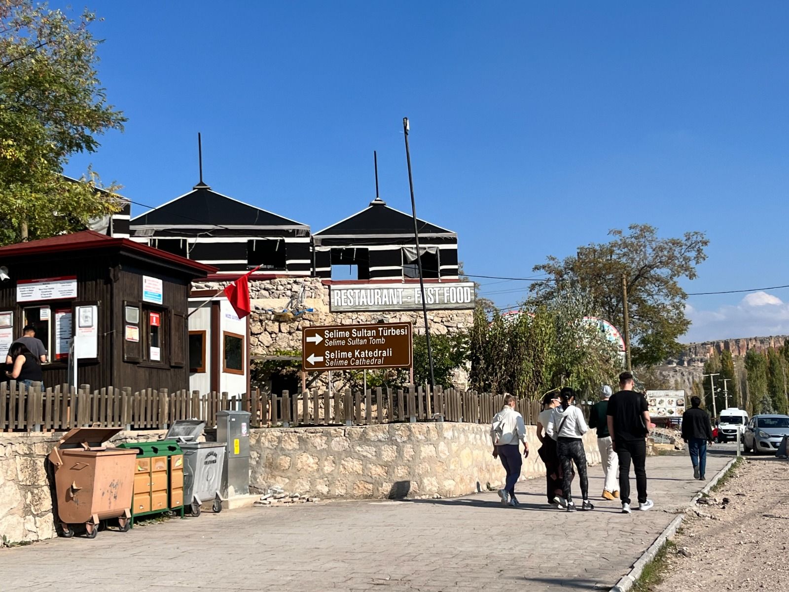 Selime Katedrali, Sonbaharda Da Turistlerin Gözd