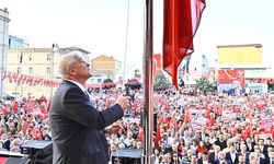 Aksaray meydanı bayrak açtı