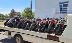Kural tanımayan motosikletlilerin gözünün yaşına bakılmadı!
