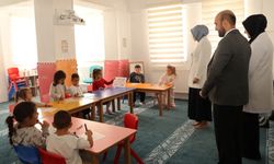 Kaymakam miniklerle buluştu