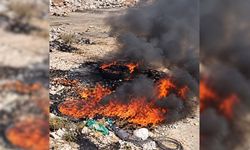 Eskil’de plastik atıkları yakan şahıs kameradan tespit edildi