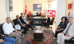 İYİ Parti heyeti Aksaray esnafını dinledi