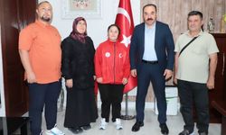Milli atletten Müdür Yıldız’a ziyaret