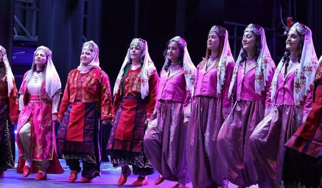 Sanat ve kültürün buluştuğu gece büyük beğeni topladı