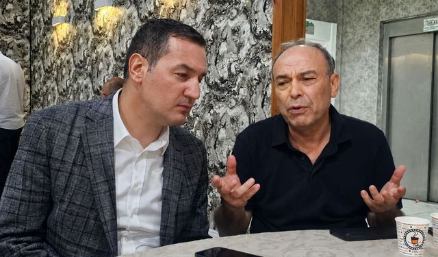 Yaldır ve Özdemir’in hararetli konuşması dikkatlerden kaçmadı