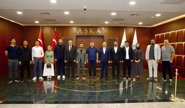 TÜGVA heyetinden Evren Dinçer’e ziyaret