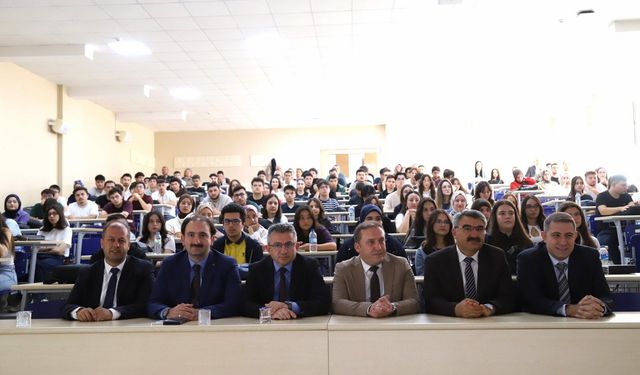 ASÜ'de geleceğin hekimleri için ilk ders zili çaldı