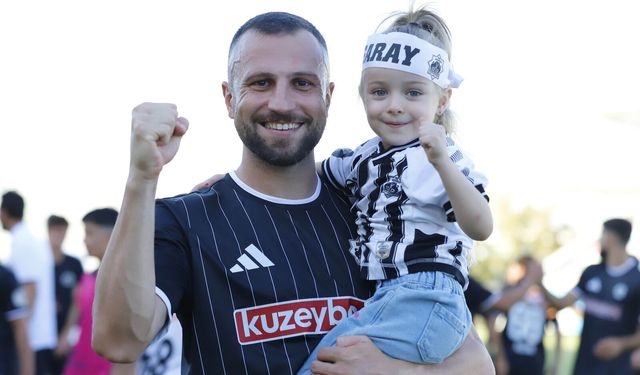 Aksarayspor tribünleri artık daha renkli