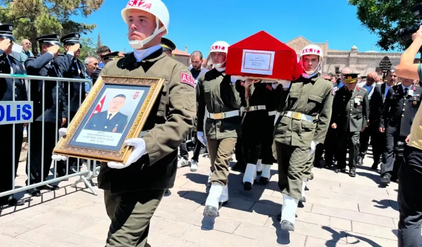 Aksaray, şehidini dualar ve gözyaşlarıyla uğurladı 