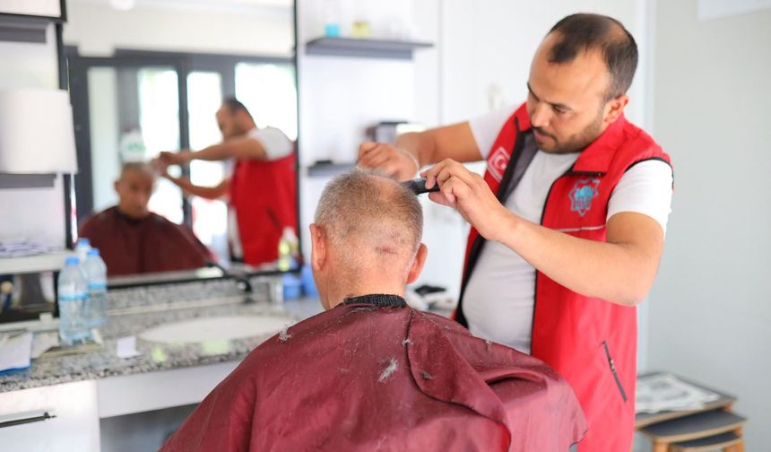 Aksaray Belediyesi’nden büyüklerin yüzünü güldüren hizmet
