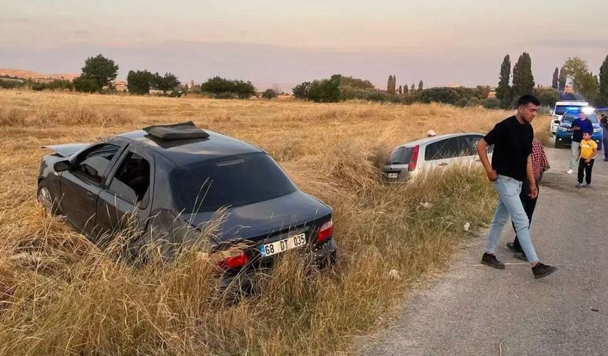 Kavşakta dikkatsizlik kaza getirdi