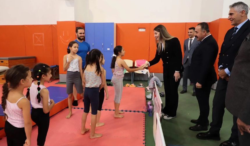 Şampiyon başkan, Aksaray’da sporu inceledi