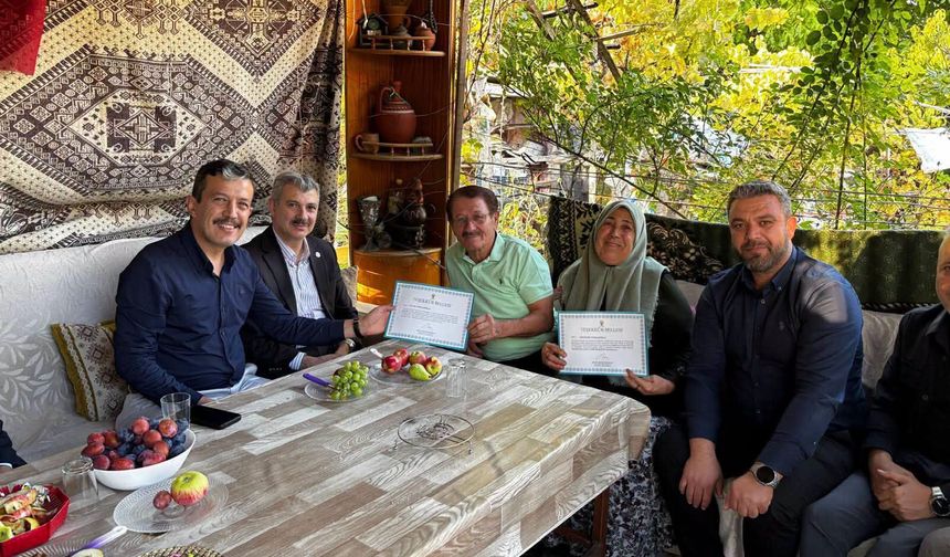 AK Parti Aksaray’dan Ağaçören’de hane ziyareti