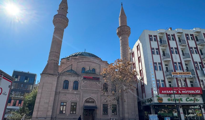 Diyanet’in Cuma hutbesinde aile mesajı: “Aile, en güvenli limandır”
