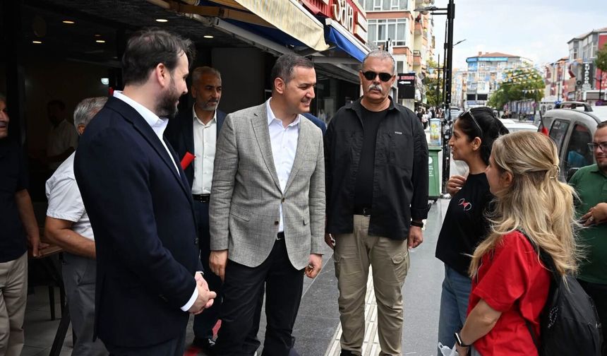 Milletvekili Yaldır’dan 500 öğrenciye burs!