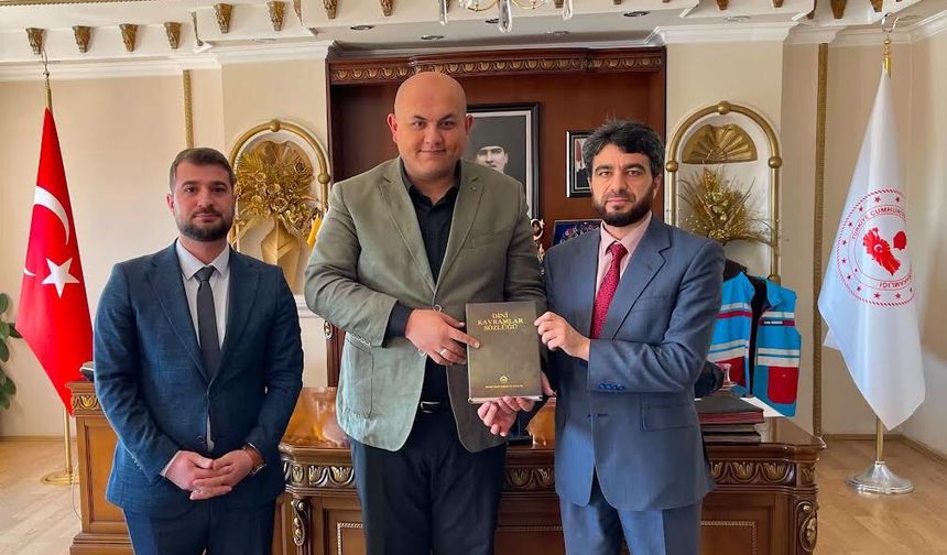 Din görevlilerinden kaymakama anlamlı ziyaret